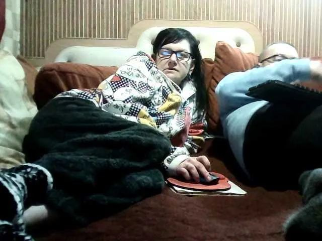 Offline coupleofcoolx on BongaCams