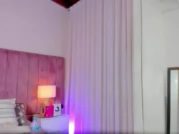 aleja_arango — Sexy Dance #latina #natural #bigdick #asian #dance [250 tokens left]