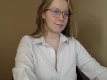 alinasei model from cb