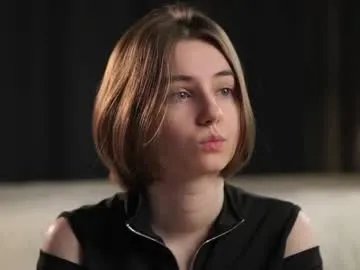 approche_toi_petite — GOAL: Play with your pussy girl [86 tokens remaining] A naughty Meghan wants your attention Fav vibe:333, 211, 155, 24 #new #18 #petite #cute #skinny