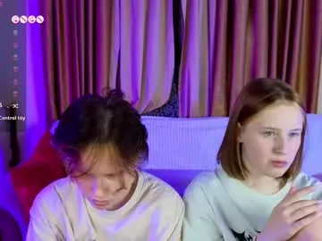 babees_eva on Chaturbate