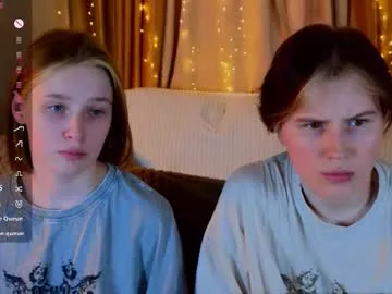 babees_eva on Chaturbate