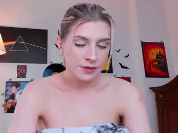 Offline cassieholland on Chaturbate