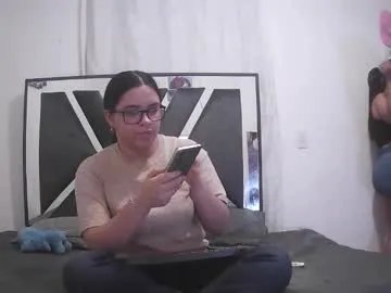 chloe_hotx — GOAL: SUCK MY OWN TITS [131 tokens remaining] Welcome to my room! #hairypussy #natural #bbw #hairy #hairyarmpits