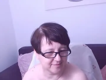 Freechat christarose on Chaturbate