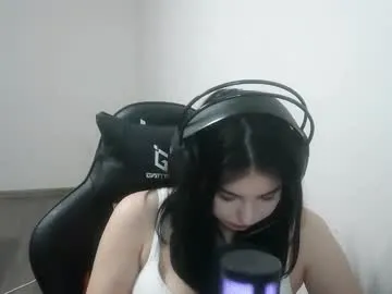 Offline fredrickamellage on Chaturbate