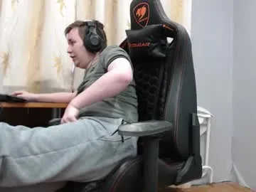 iliaskrisloveee on Chaturbate