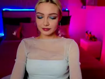 Offline linalirian on Chaturbate