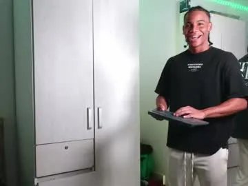 marcelo_dosantos77 — #twink #latino #findom #new #muscle #ebony [3000 tokens remaining]