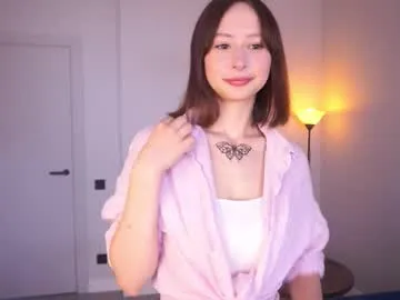 Offline myriambirkett on Chaturbate