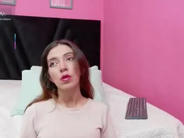 Offline skinnyandcute_ on Chaturbate