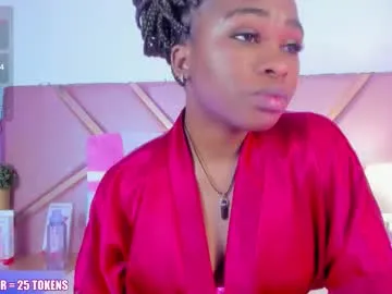 Offline sophiesinclair on Chaturbate