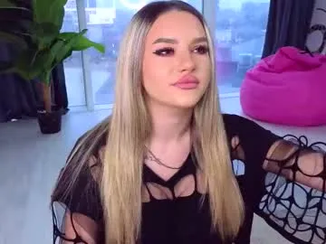 Offline spoilm3mor3 on Chaturbate