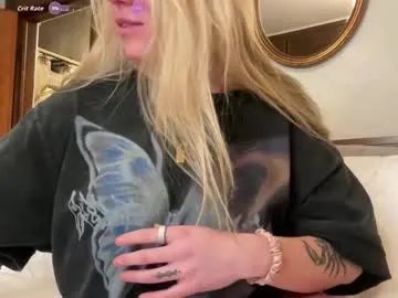 xstellabeex — Cute, curvy & ready to play  Tip patterns active: 111|222|333|444 Goal: Take off Shirt: Reveal Lingerie [4999 tokens left] #bigtits #squirt #bigboobs #feet