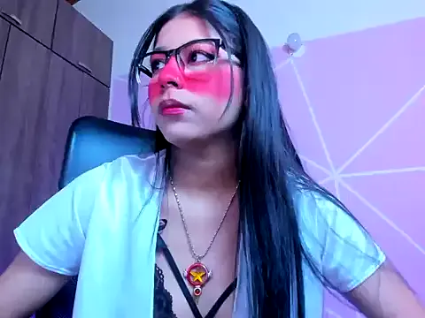 _ALLYSON18_ on StripChat