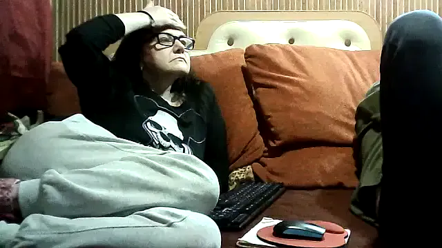 AlanaLaDream on StripChat