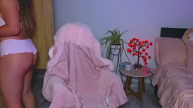 Ambeer_star — 2 girls get naked and dance