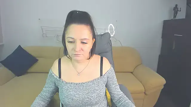 Offline AngellLika on StripChat