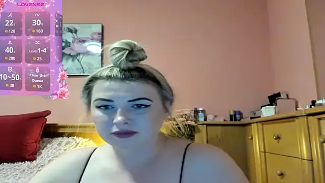 AnnaHannna on StripChat