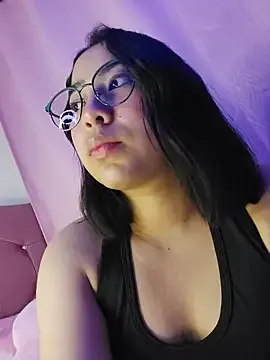 anni_ross on StripChat