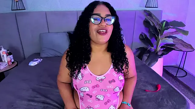 Annie-Wolf on StripChat