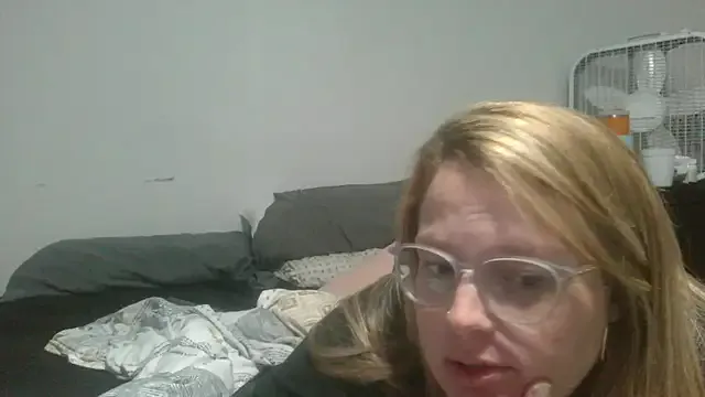 AttentionSluts on StripChat