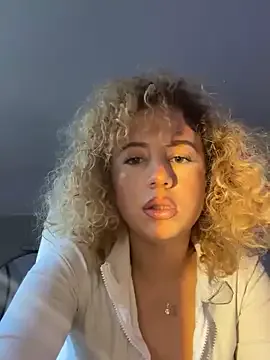 Offline Aurorajadex on StripChat