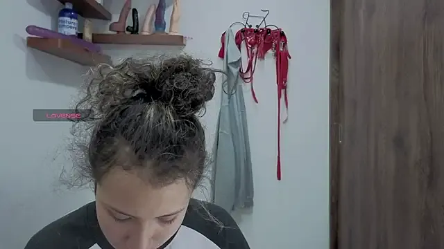 avans_15 on StripChat