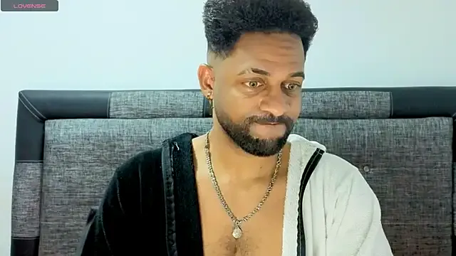 bbcblackhot34 on StripChat