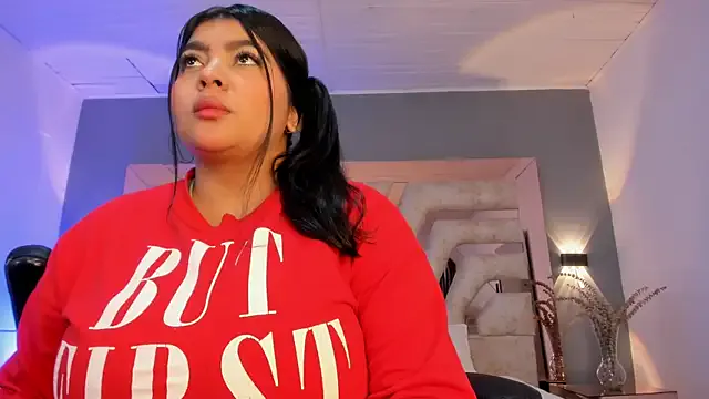 BellaBoobs_ on StripChat