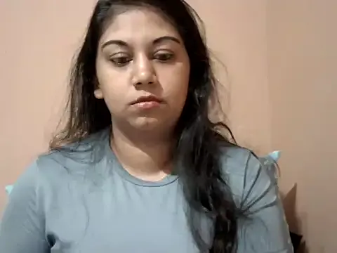 bellachow10 on StripChat