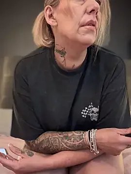 blondebitch2 — Ride BBC dildo