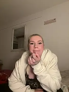 BlondeChaya