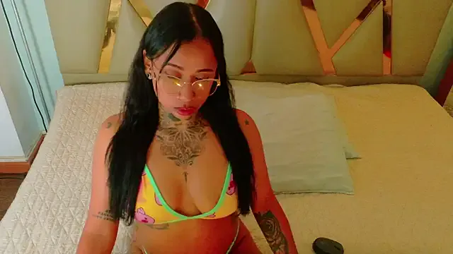 cattaleeyaa on StripChat