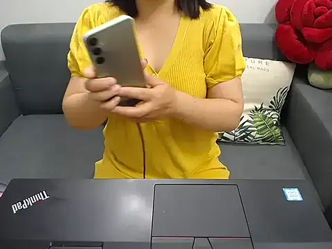 Coffee_Milktea on StripChat