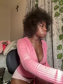 CookiesNcreaming on StripChat