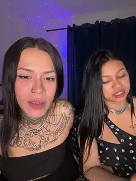 DommeLola on StripChat