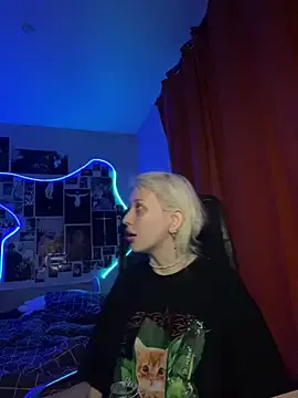 Dooubletroublee on StripChat