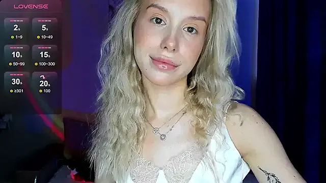 Offline Elysia_kiss on StripChat