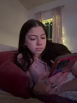 Offline emilycoco on StripChat