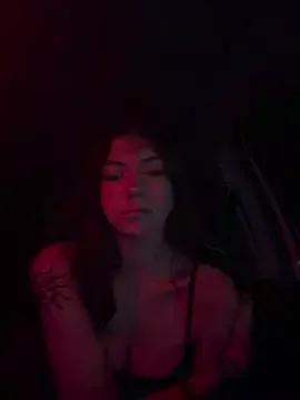 Offline emilycoco on StripChat