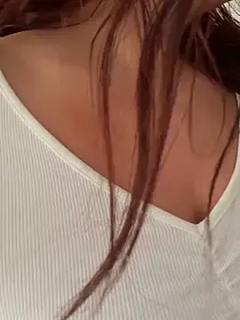 Engel_babe on StripChat