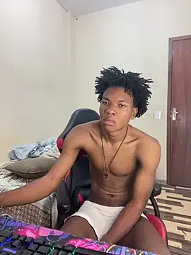 Offline eunegrao on StripChat