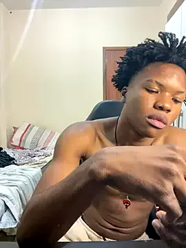 Offline eunegrao on StripChat