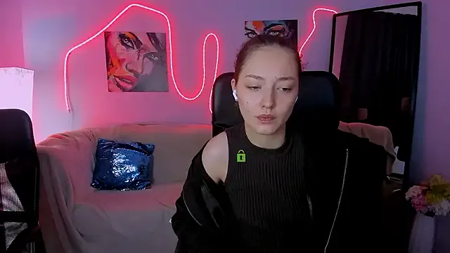 Offline eva_smiith_ on StripChat