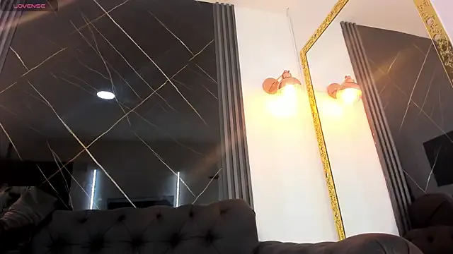 EvaaLovia1 on StripChat 