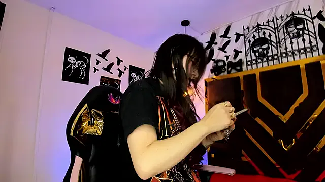 Evangelinejoness_ on StripChat