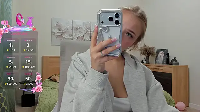 flooora_0 on StripChat