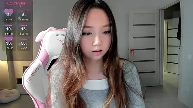 Fluffy_Rose on StripChat