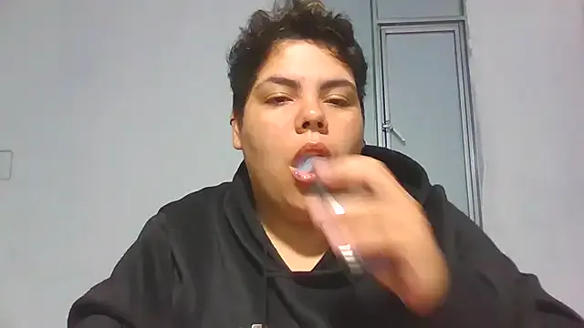 Hailey_Curvy — PLAYING WITH MY DILDO IN MY PUSSY